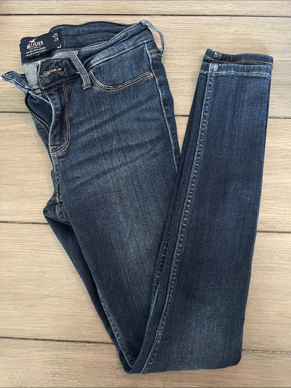 Hollister Dark Wash Low Rise Jean Legging - Size 1